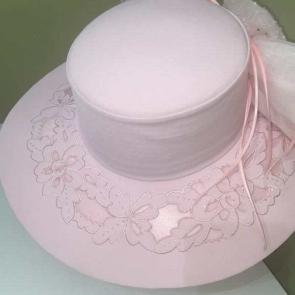 Gorgeous Lt. Pink Church Dress Hat by Ben Marc - Picture 4 of 11